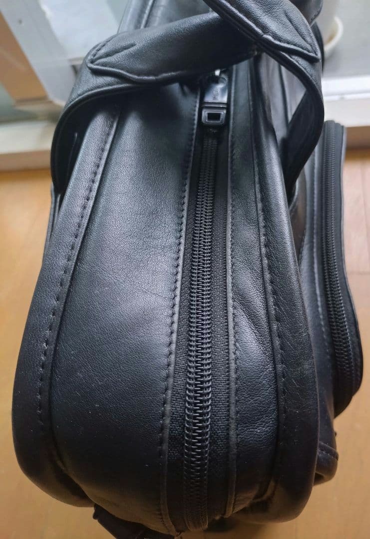 TUMI ブラックレザー　トートバッグ　ビジネスバッグ　本革