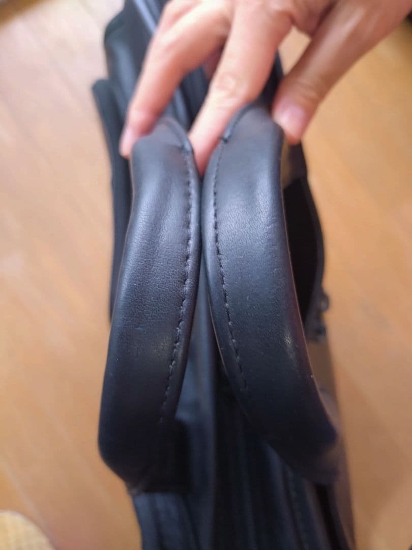 TUMI ブラックレザー　トートバッグ　ビジネスバッグ　本革