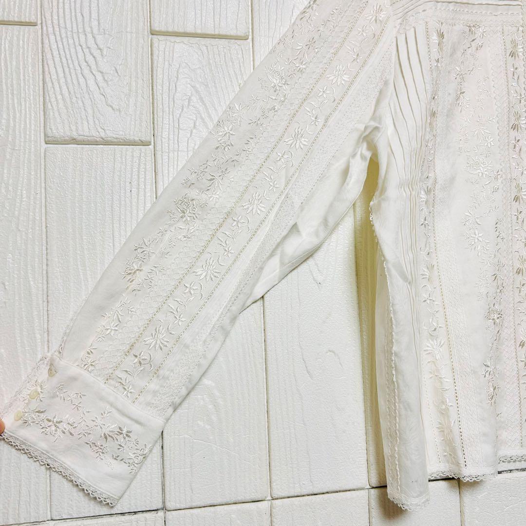 新品タグ付き サイズ44 SCAPA 総刺繍 ピンタック レースブラウス