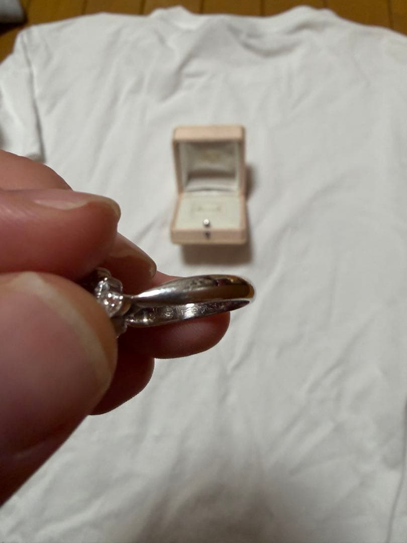 ハート型グリーンリング　pt900