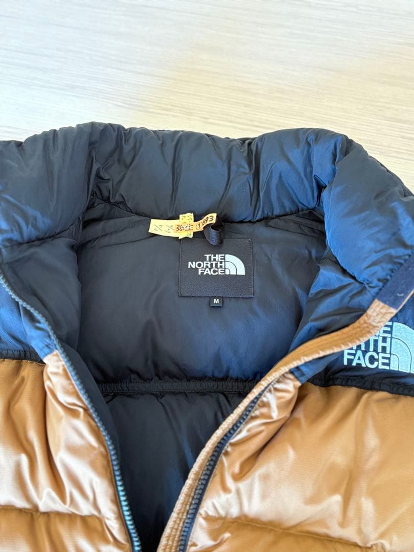 【クリーニング済】ザ・ノースフェイス　ヌプシジャケット