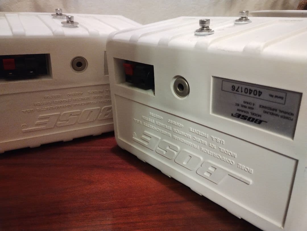 Bose Model 101MMW ホワイトスピーカー