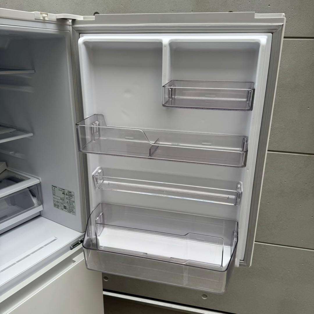 250⭐️2024年製美品★パナソニック　冷蔵庫　大型　3ドア　自動製氷