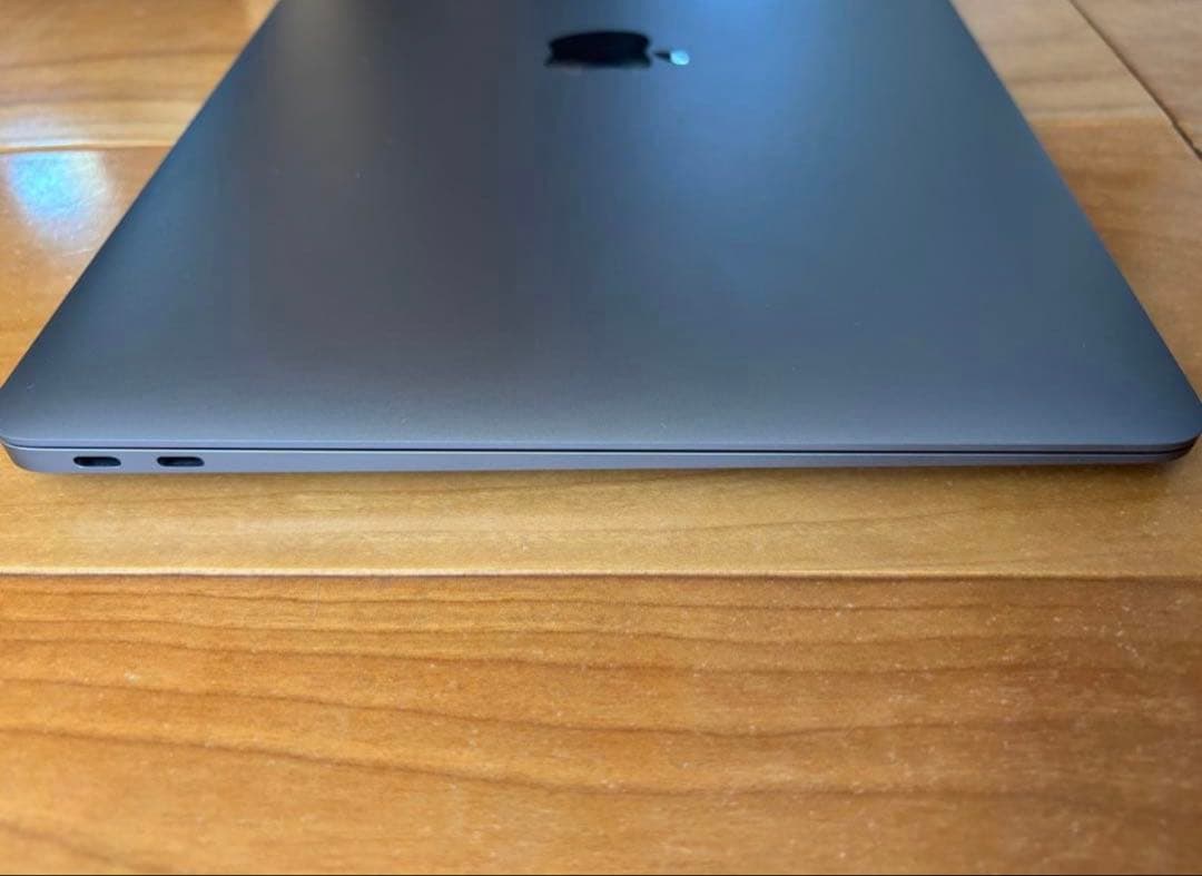 【美品】Apple MacBook Air M1 (2020)
