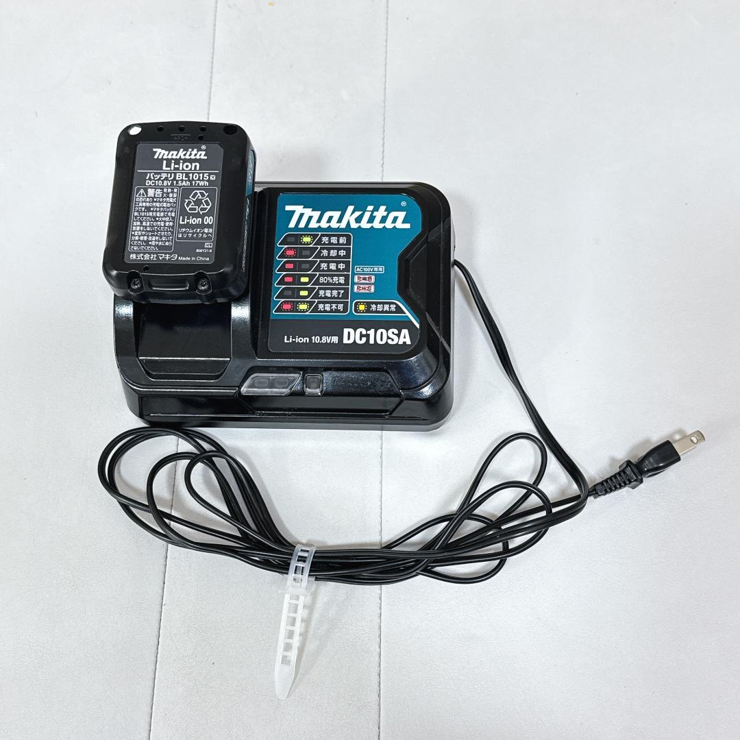 【美品】マキタ コードレス掃除機 バッテリ充電器付　CL108FDSHW