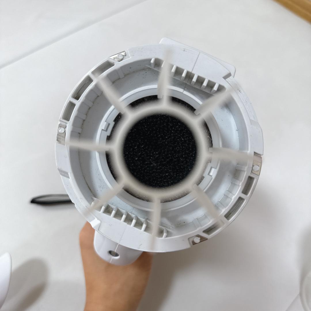 【美品】マキタ コードレス掃除機 バッテリ充電器付　CL108FDSHW