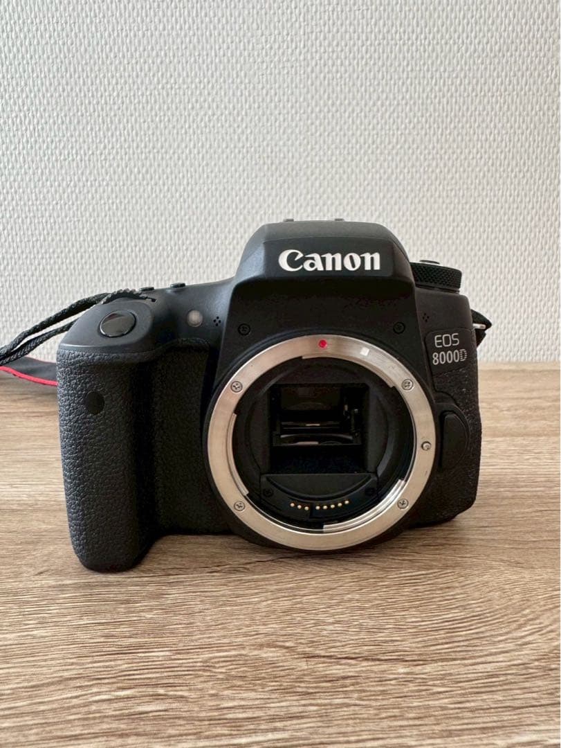 【美品】Canon EOS 8000D 新品レンズキット / すぐ使えるセット