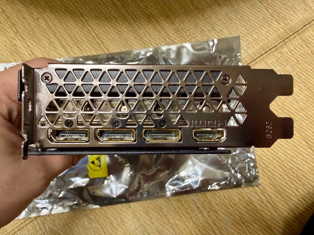 グラフィックボード・グラボ・ビデオカード ELSA GeForce RTX 4070 Ti ERAZOR 12GB