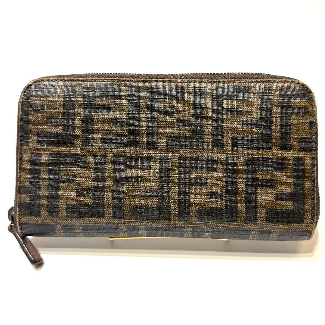 美品☆FENDI ラウンドファスナー 長財布 ズッカ柄 PVC ブラウン
