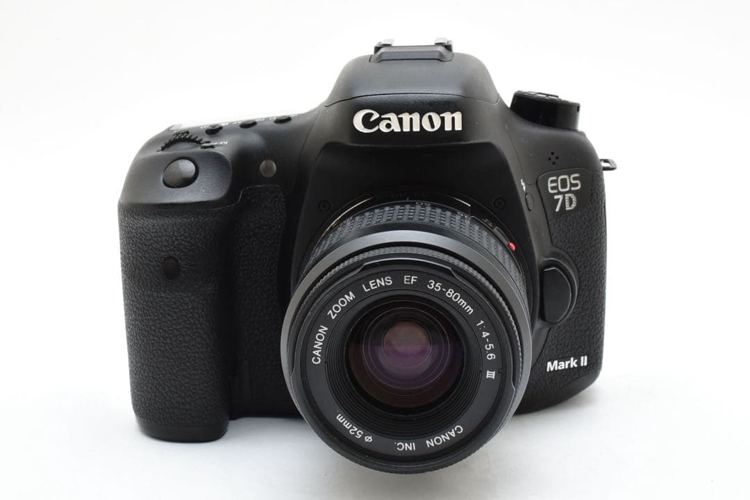 Canon EOS 7D Mark II ボディ ＋ EF-S 18-55mm