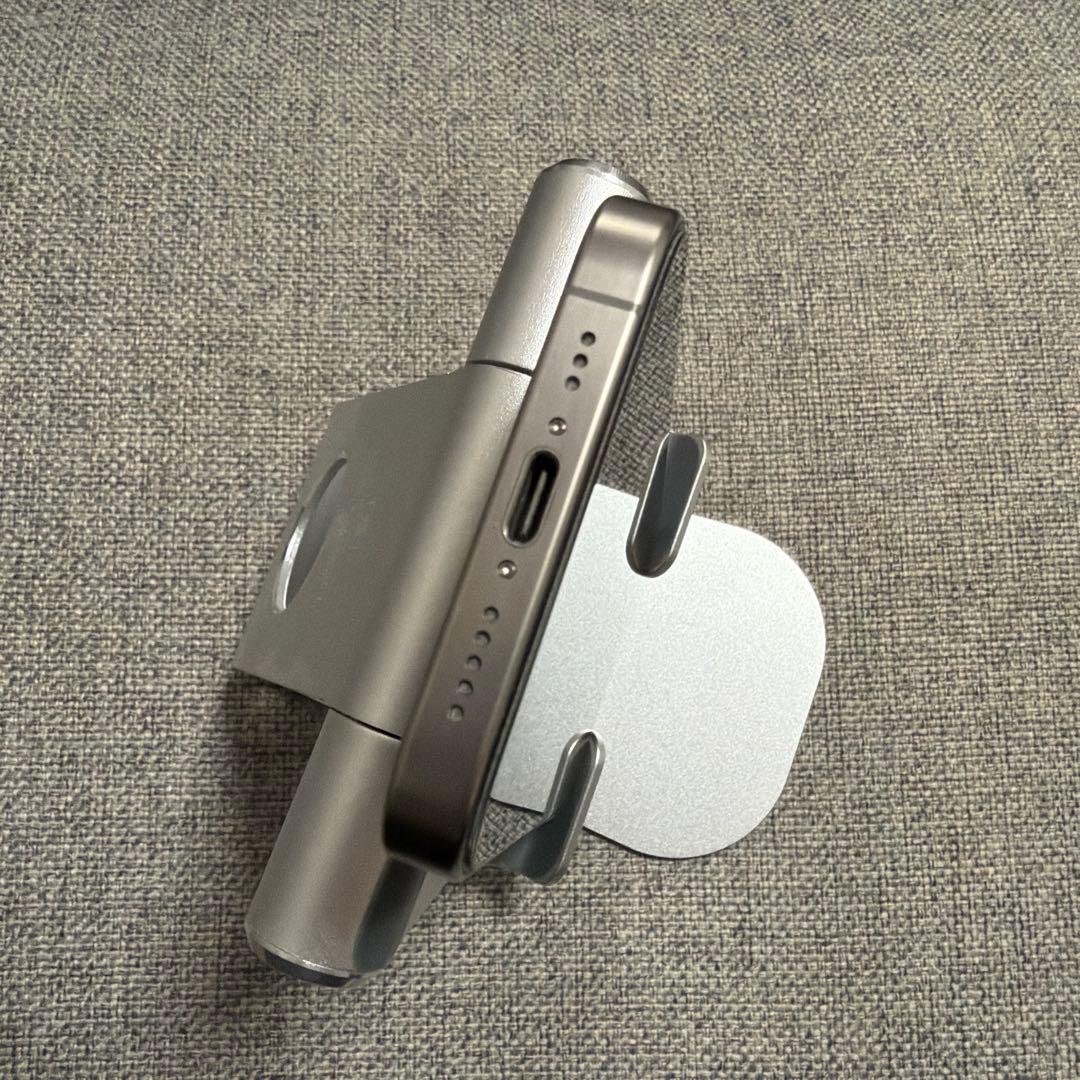 iPhone15 Pro ナチュラルチタニウム 256GB