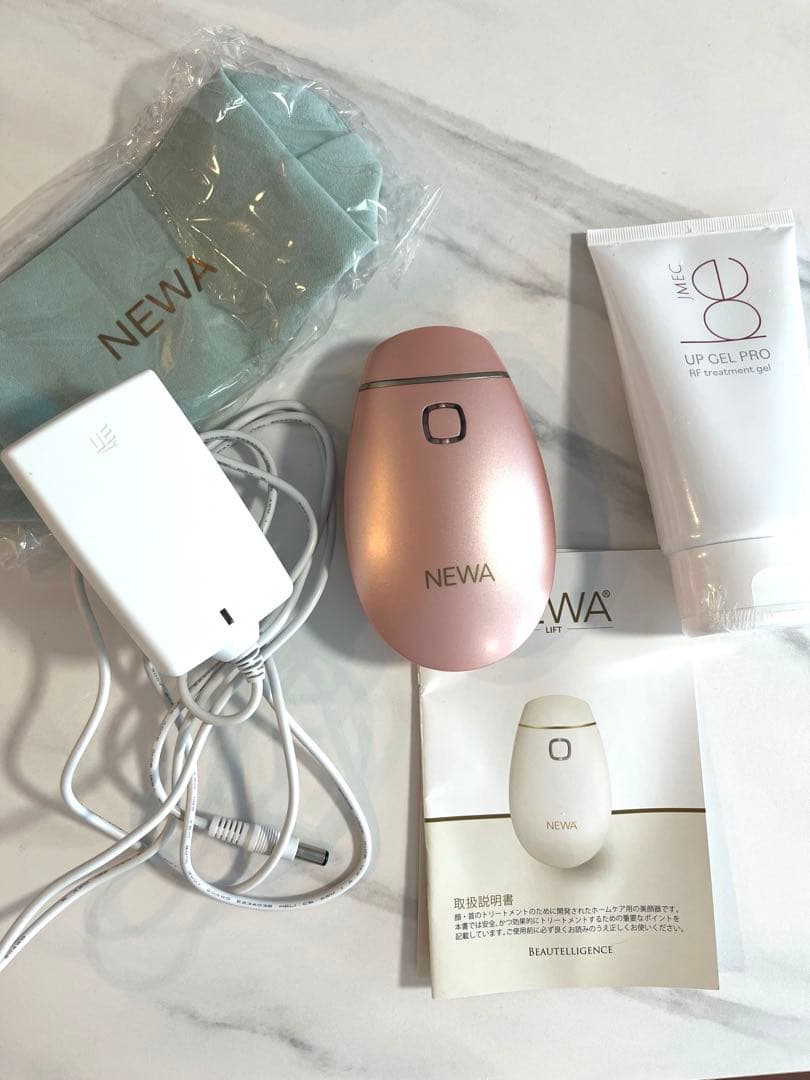 NEWAリフト　NEWA LIFT 美顔器 ピンク 充電器付き