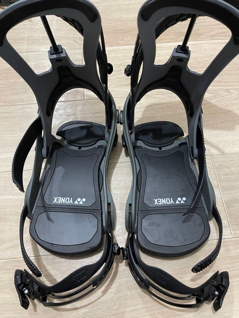 YONEX SPINE FB Mサイズ 24-25モデル