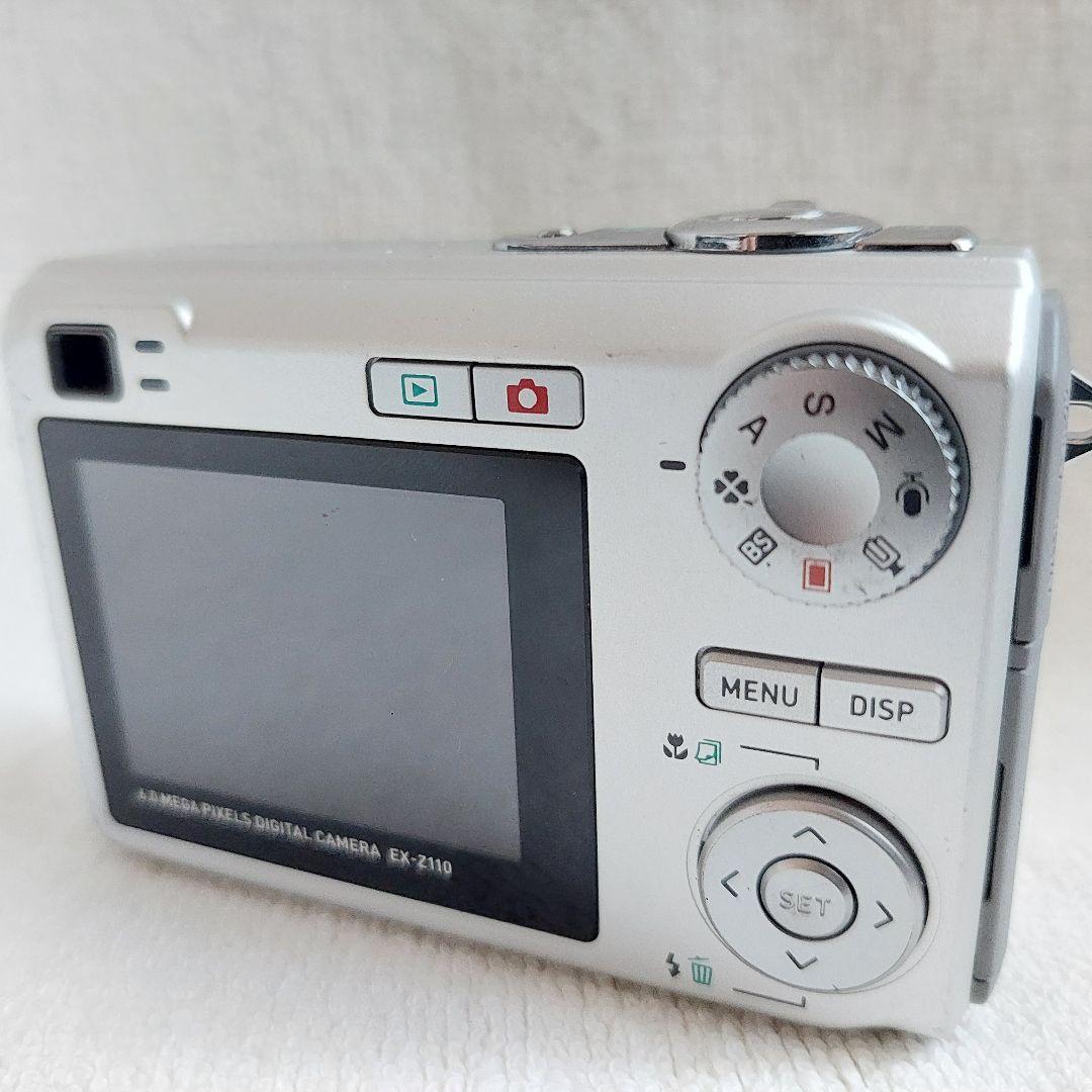 CASIO コンパクトデジタルカメラ EXILIM EX-Z110 シルバー