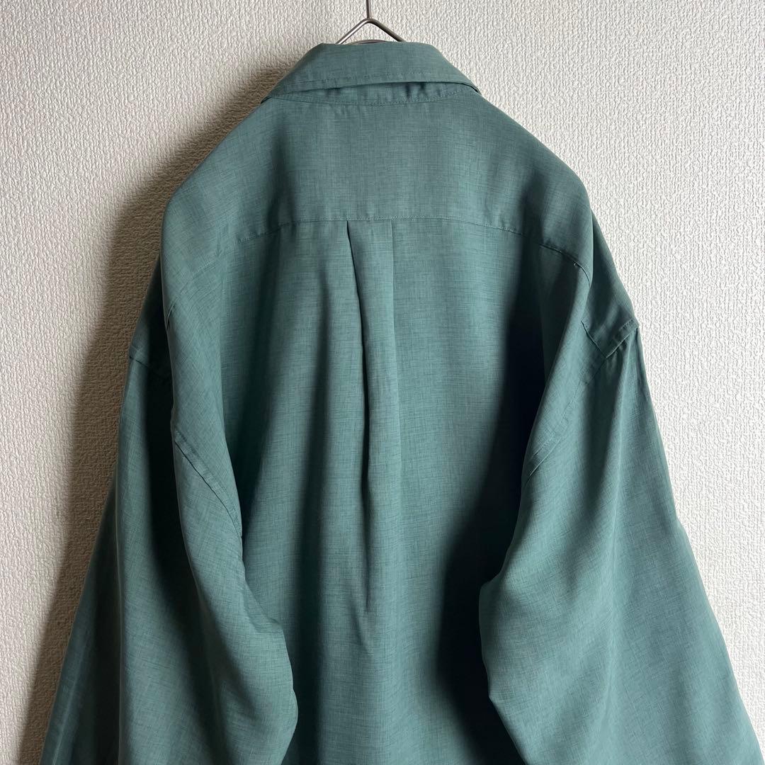 ネクタイシャツスイングトップ　幾何学模様総柄　くすみ色　襟袖切替　レトロ　古着