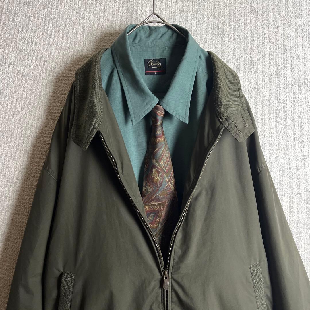 ネクタイシャツスイングトップ　幾何学模様総柄　くすみ色　襟袖切替　レトロ　古着