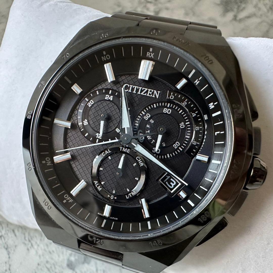 美品 CITIZEN AT3014-54E ブラックチタン ATTESA