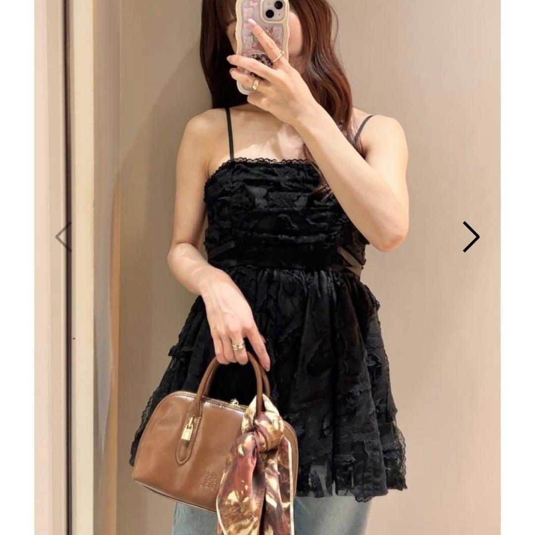 タグ付き SNIDEL チュールぺプラムブラウス BLK