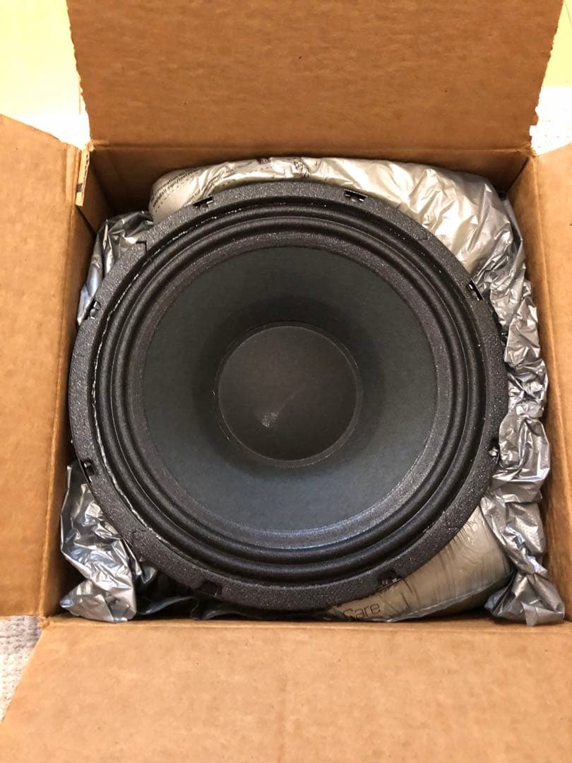 Eminence B810 ベースギター用スピーカー