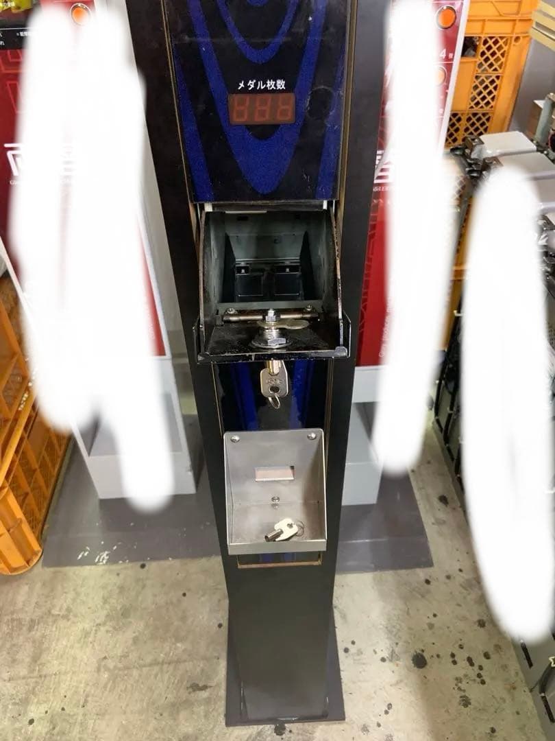 両替機　1000円→100円×10枚　中古架台付　領収書OK