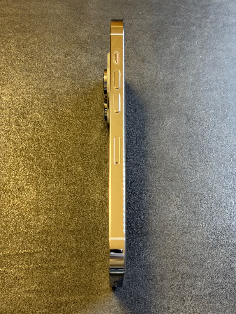 iPhone14Pro シルバー128G+TORRASゼンマイ式ケース