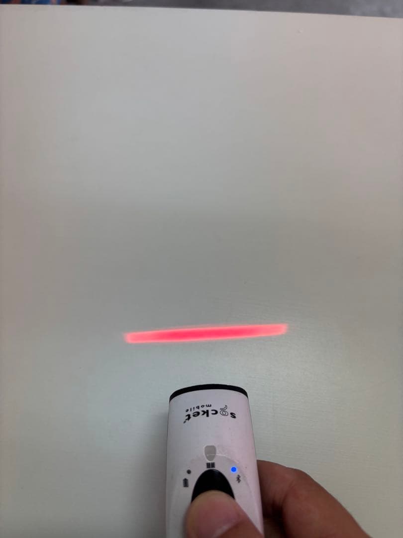 ■ソケットモバイル　バーコードリーダー　S700　ホワイト■充電ドック付　動確済