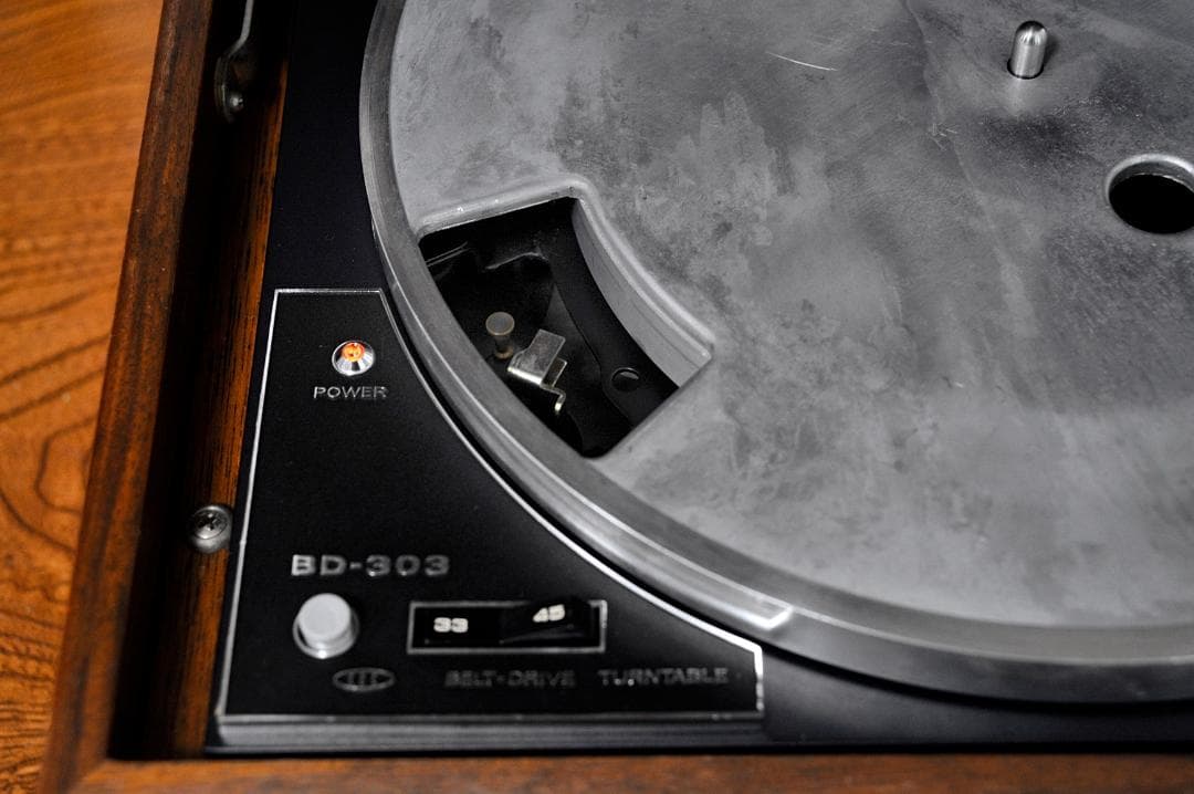 【来る4月計画の福岡分移転のため処分価格】CEC BL-303 プレーヤー♪