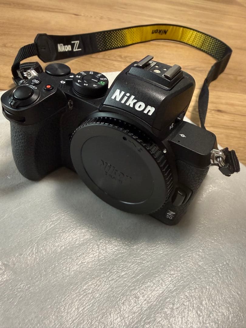 Nikon Z50ミラーレスカメラ　ダブルズーム