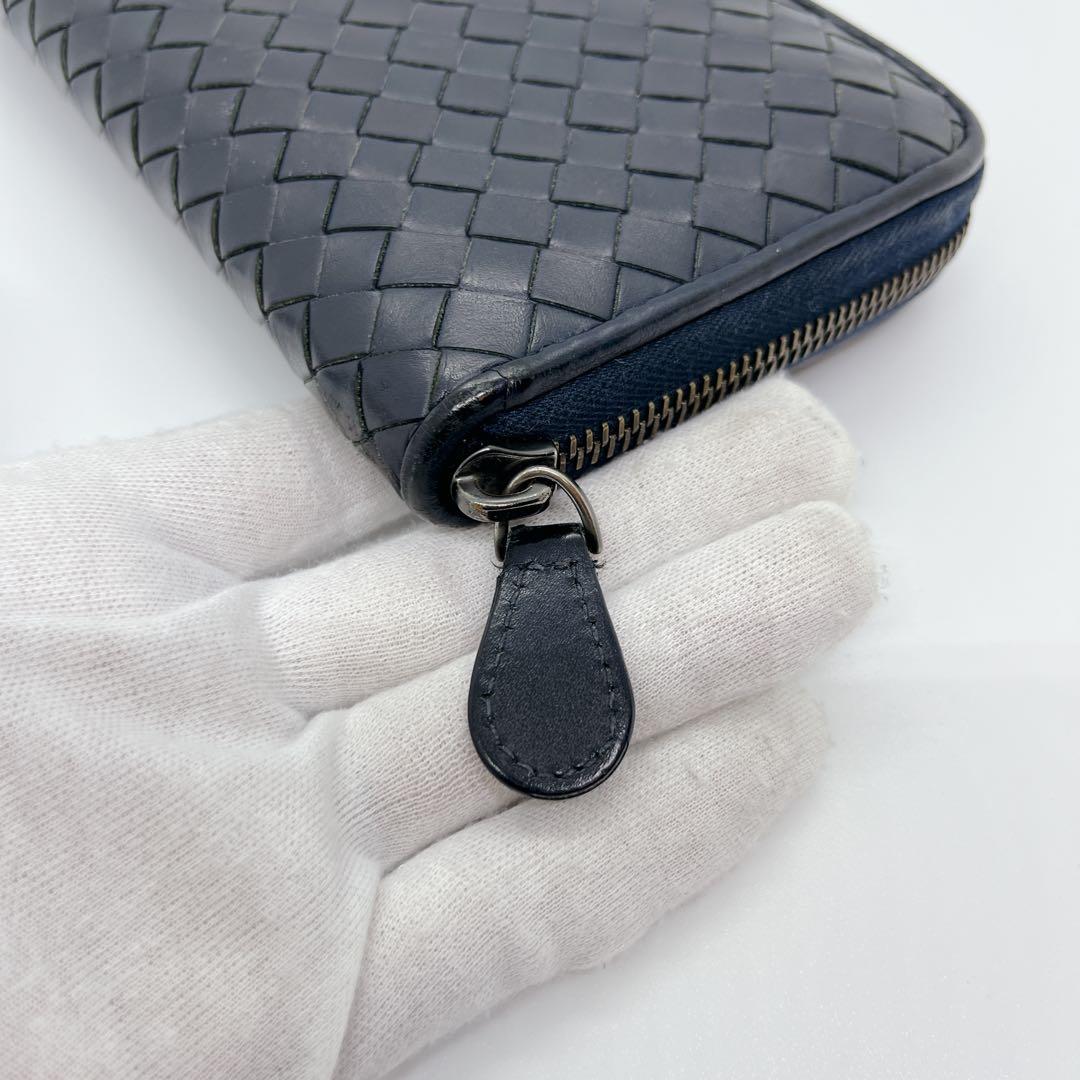 【美品】Bottega Veneta ネイビー イントレチャート 長財布