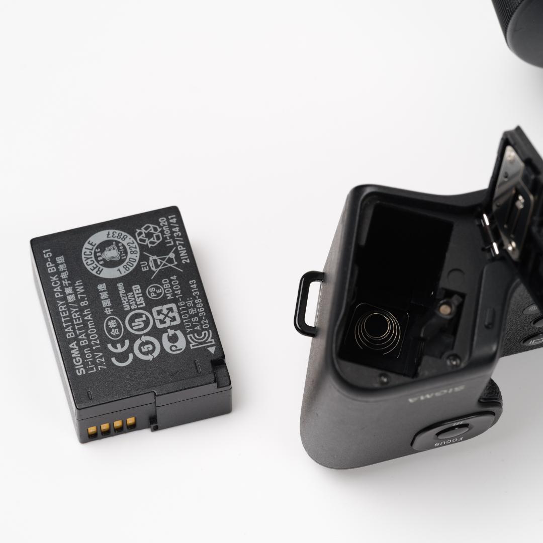 SIGMA dp1 Quattro +おまけ(光学ファインダー、レンズフード)