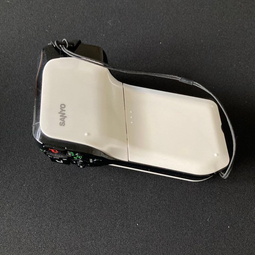 【美品】SANYO Xacti CG11 デジカメ ムービー