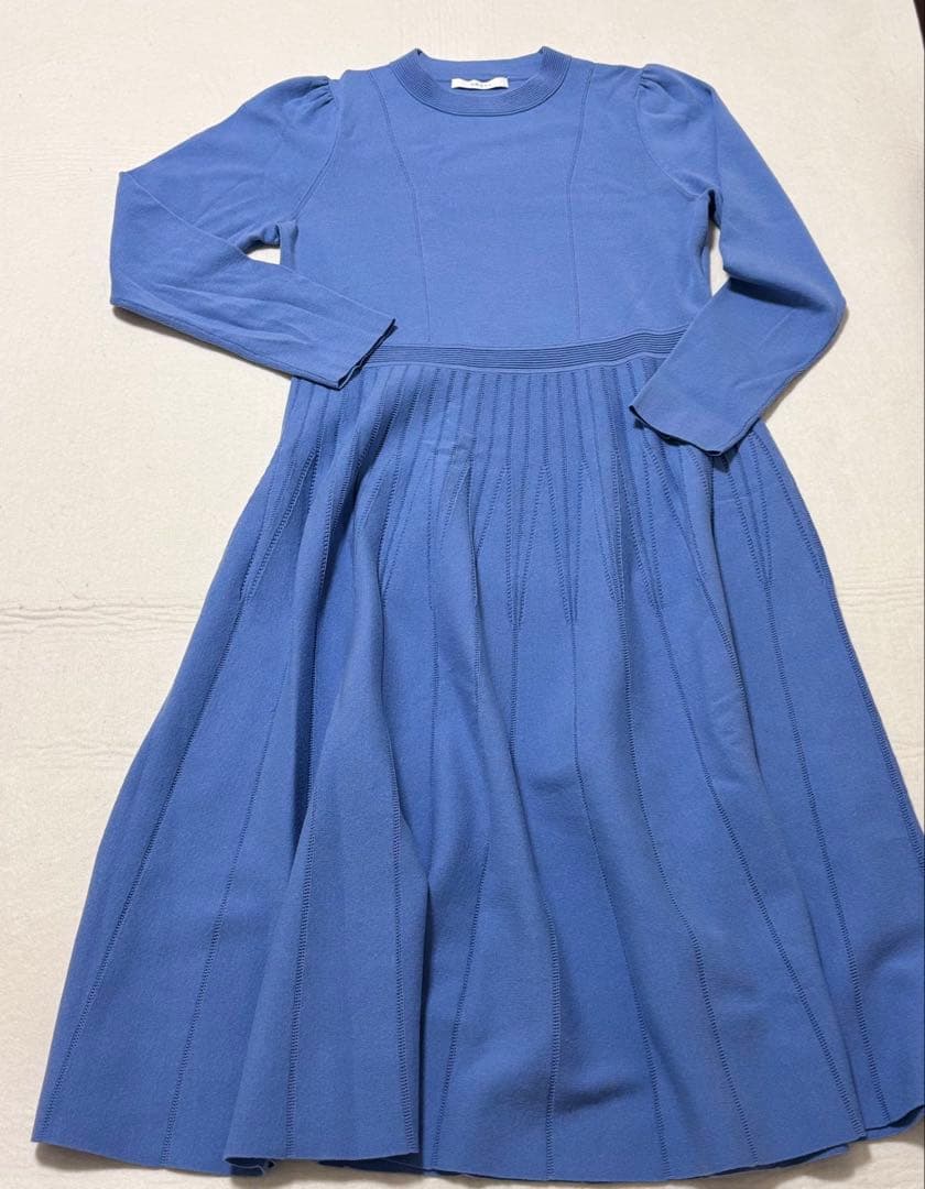 【アナイ】ANAYI青色 長袖フレアワンピース＊アイレットスムースワンピース