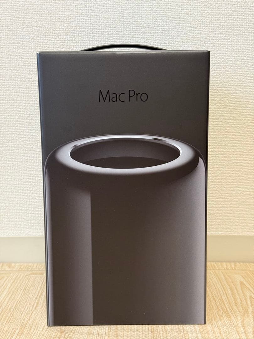 MacPro (Late 2013) 3.7GHz・24GB・256GB