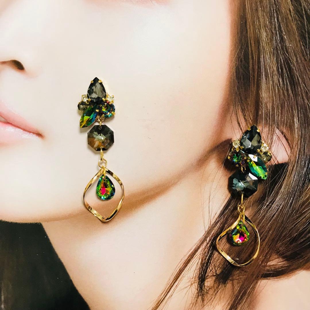meitel99 様A440♡スワロフスキー　特殊　幻想グリーン　ビジューピアス