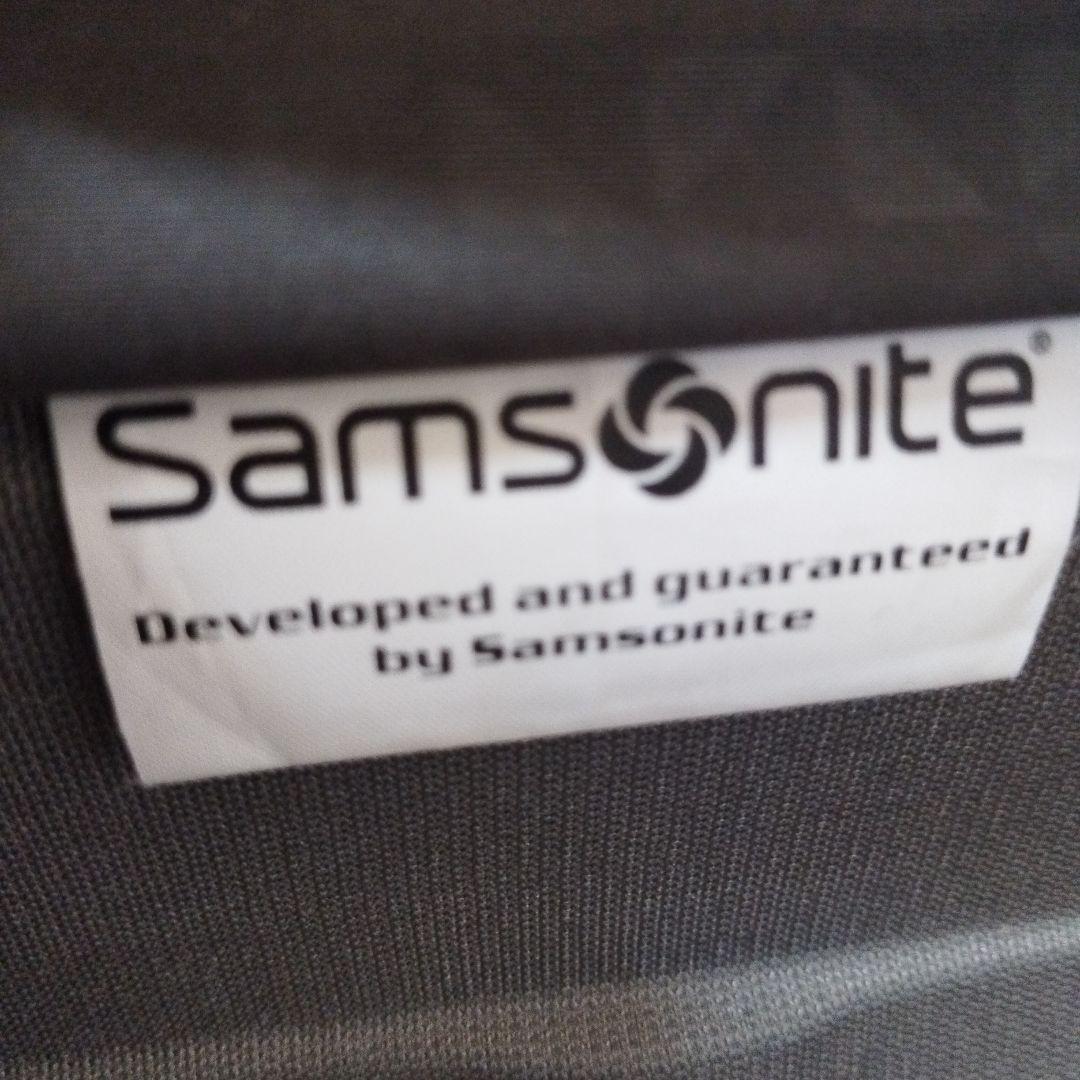 サムソナイトファイヤーライトスピナ　キャリーケース　スーツケース