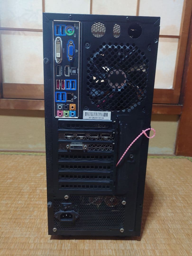 Widows10 デスクトップPC Corei7 グラフィックボードあり