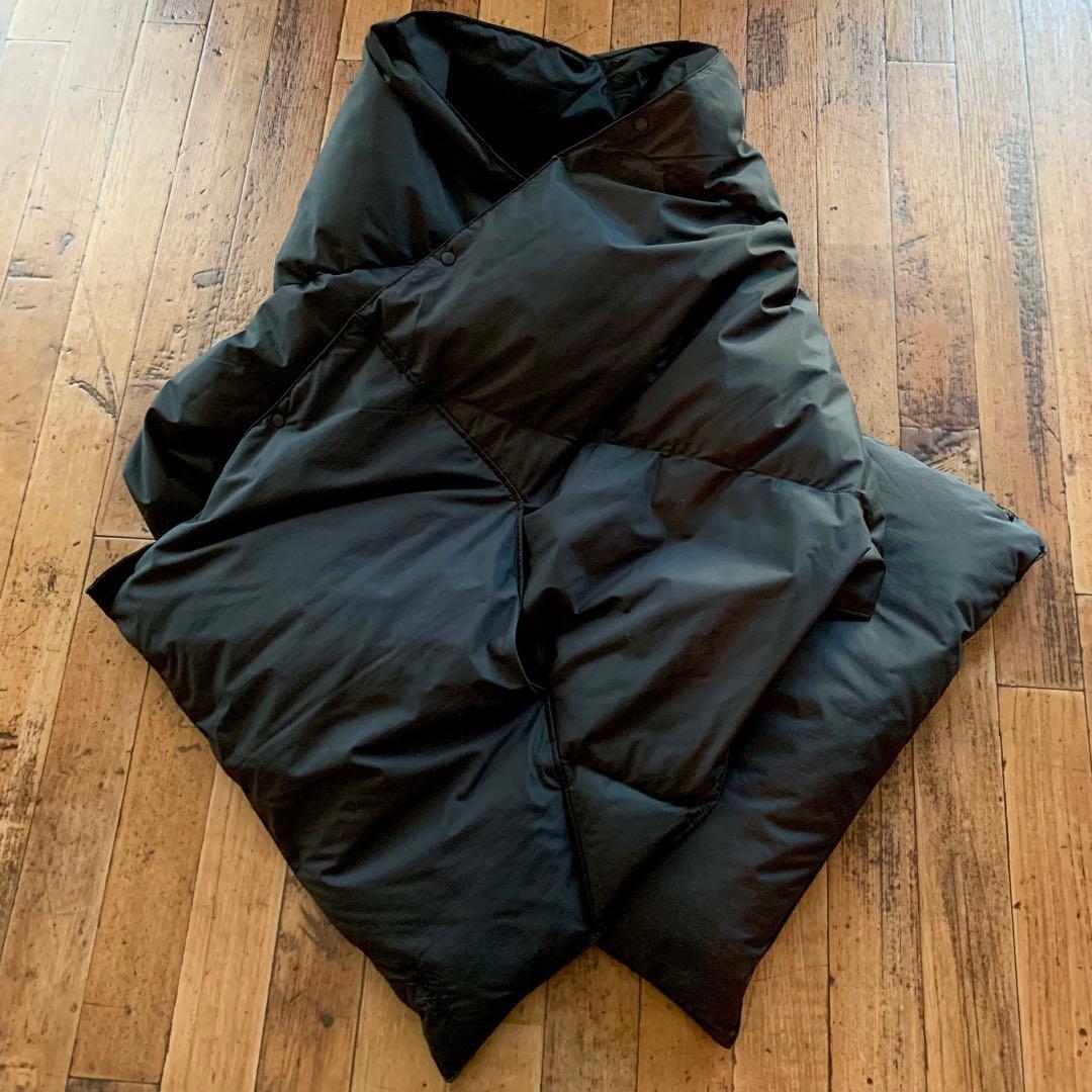 ☆★美品 NANGA ブラック ダウンポンチョ　ショール マフラー★☆