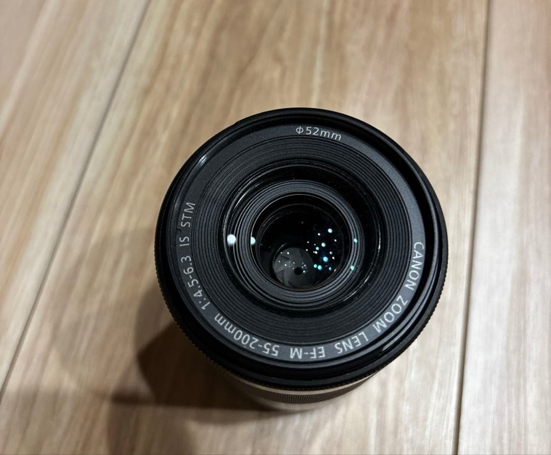 キャノン　ズームレンズ　EF-M 55-200mm