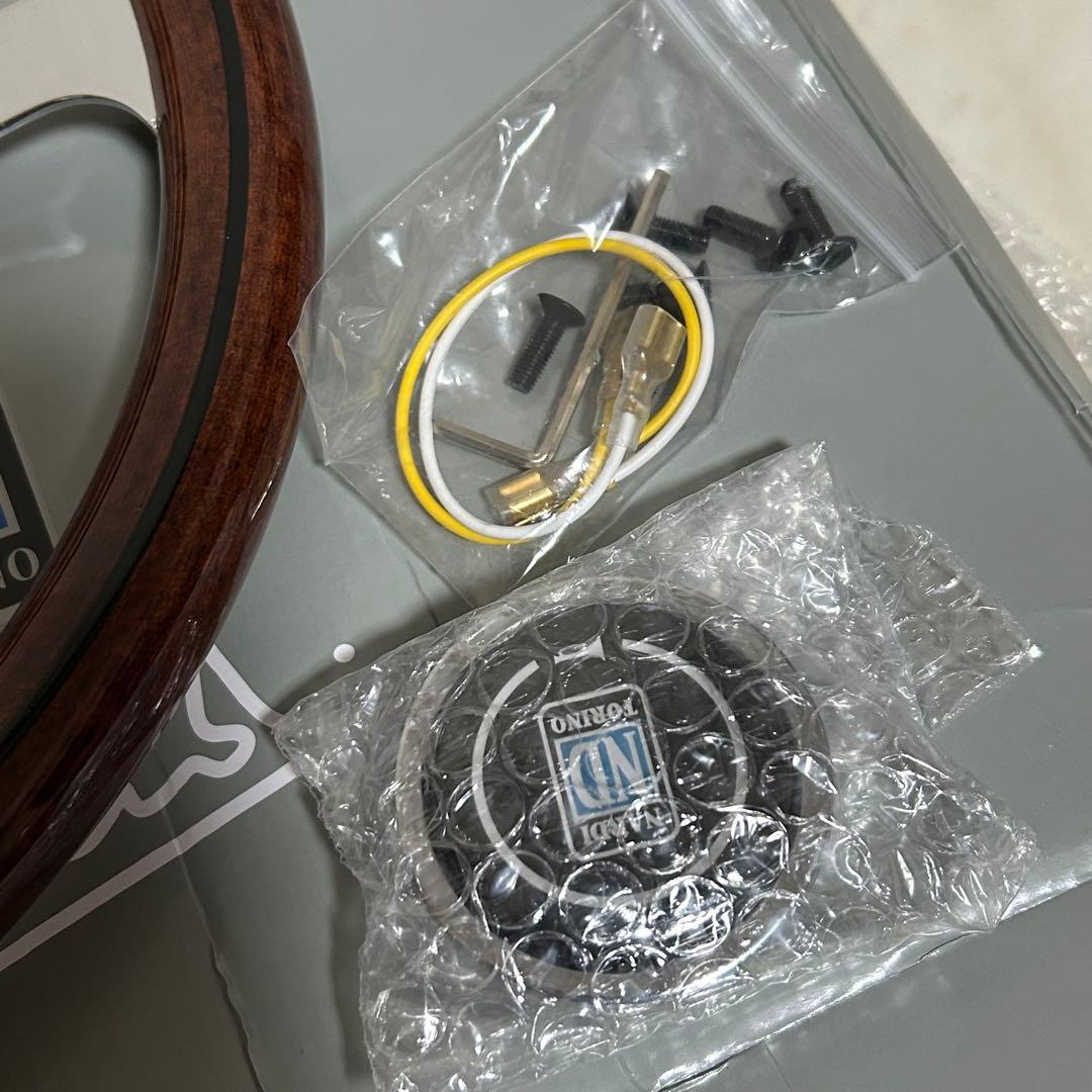 【一点限り】ナルディ（NARDI）クラシックウッド ステアリング 14インチ
