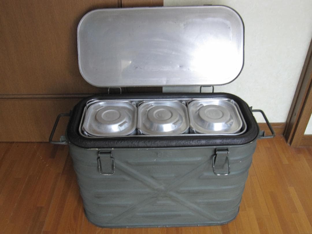 米軍放出 フードコンテナ 、カトラリー、ケース　中古品