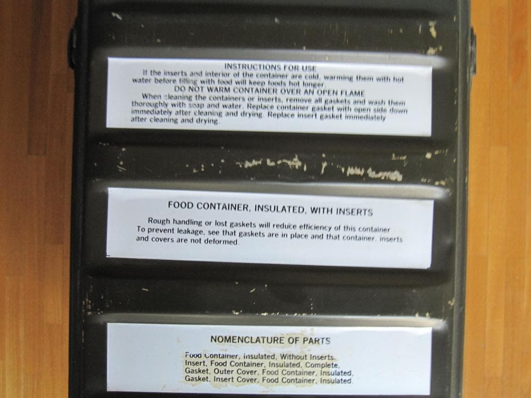 米軍放出 フードコンテナ 、カトラリー、ケース　中古品