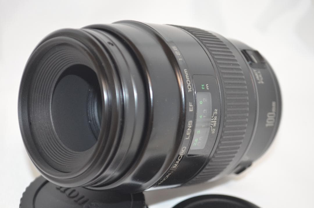 極美品　Canon キヤノン EF 100mm F2.8 マクロレンズ
