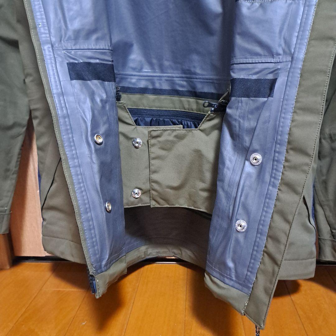 ※※Sassy※※　GORE-TEX スノーボードウエア【adidas】