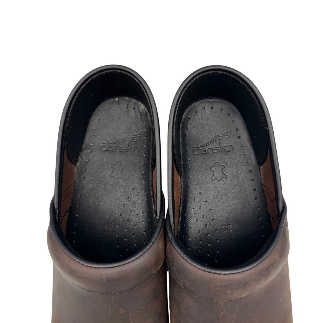 美品■dansko ダンスコ 38 オイルドレザー プロフェッショナルクロッグ