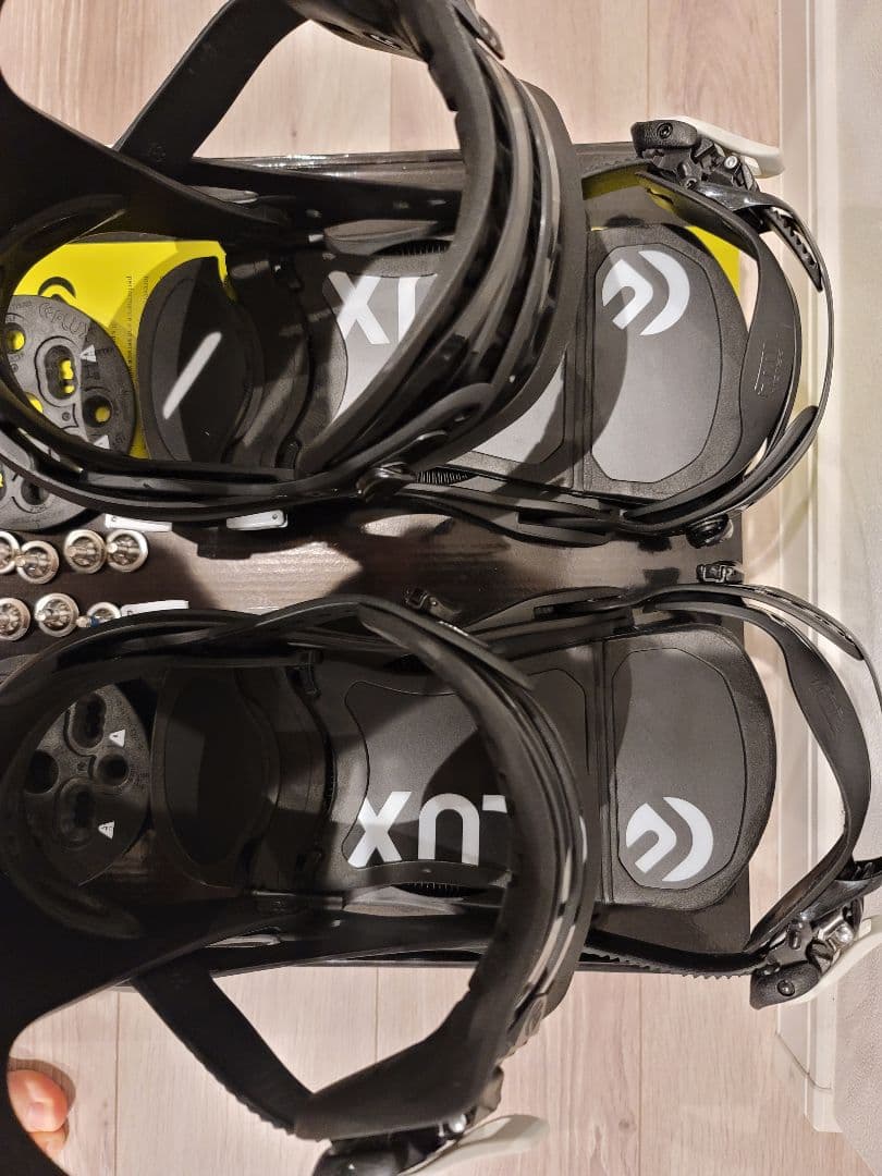 FLUX DSW Mサイズ ブラック スノーボードビンディング