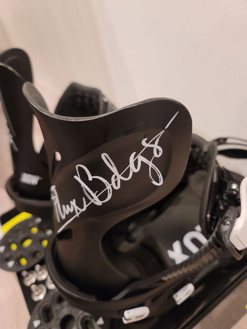 FLUX DSW Mサイズ ブラック スノーボードビンディング