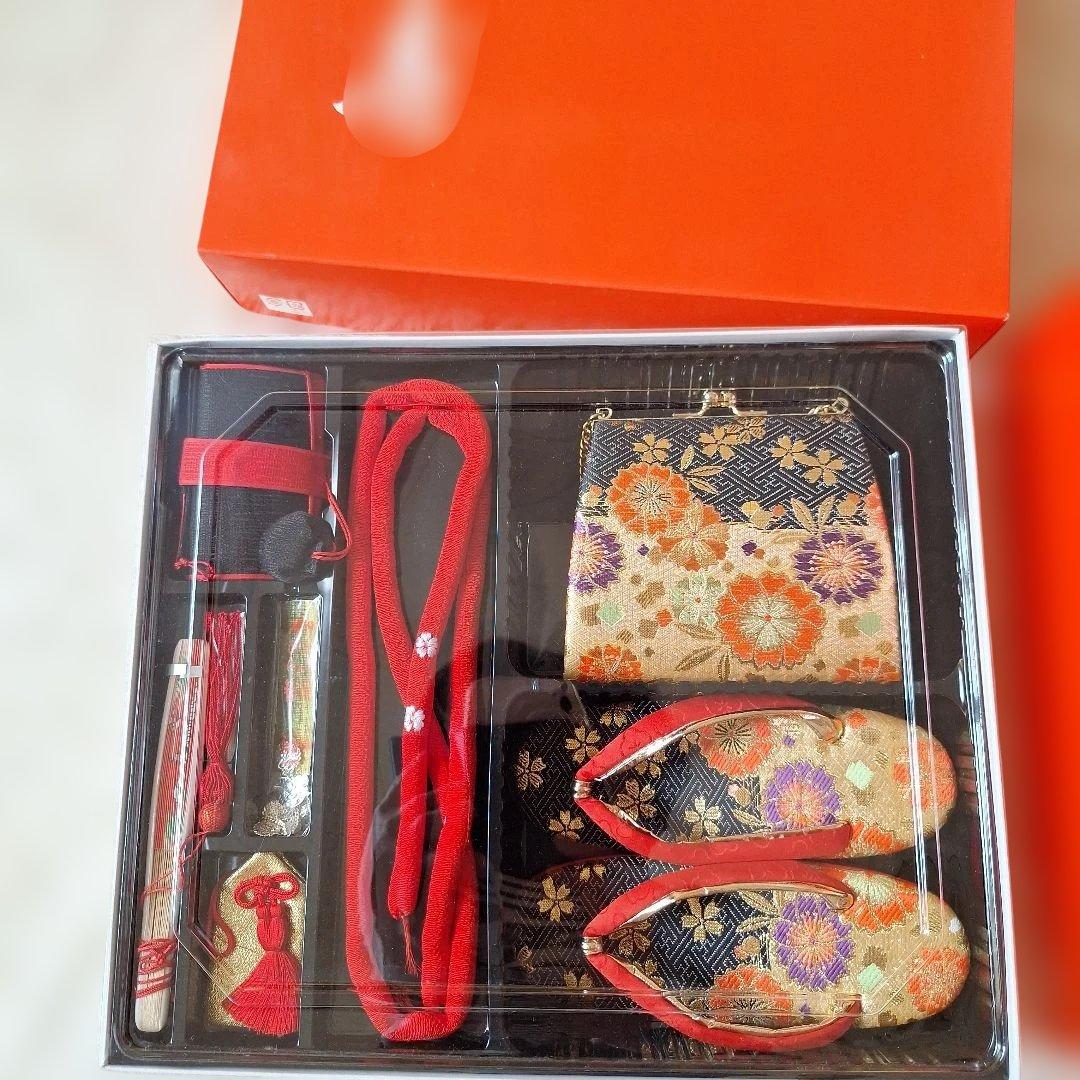 七五三　七歳用正絹着物と作り帯、小物セット中古品