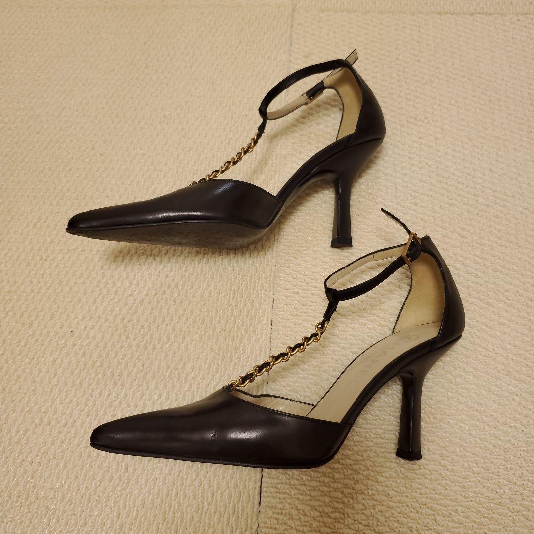 CHANEL 黒 ハイヒール ポインテッドトゥ