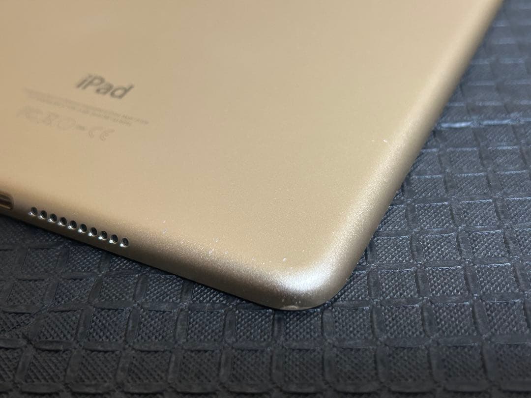 iPad mini4 128GB Gold バッテリー最大容量98%
