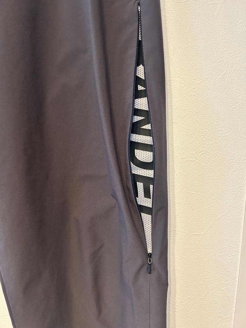 BANDL パンツ チャコールグレー